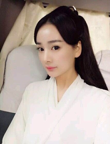 Giật mình với diễn viên đóng thế như chị em thất lạc của Dương Mịch