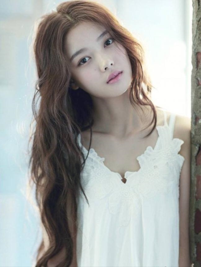 6 'tiểu mỹ nhân' hứa hẹn tiếm ngôi 'nữ hoàng màn ảnh' của Song Hye Kyo, Kim Tae Hee 6 'tieu my nhan' hua hen tiem ngoi 'nu hoang man anh' cua Song Hye Kyo, Kim Tae Hee