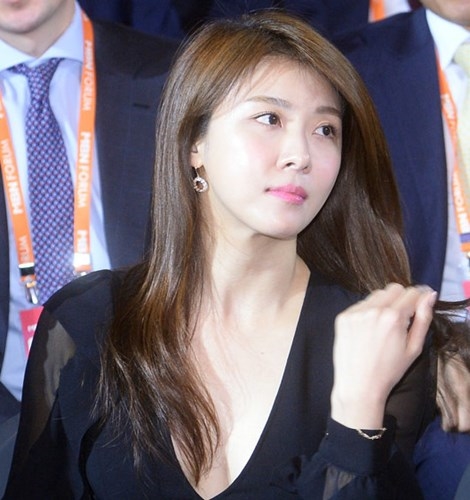 Ha Ji Won đã U40 mà trẻ trung như thiếu nữ 20