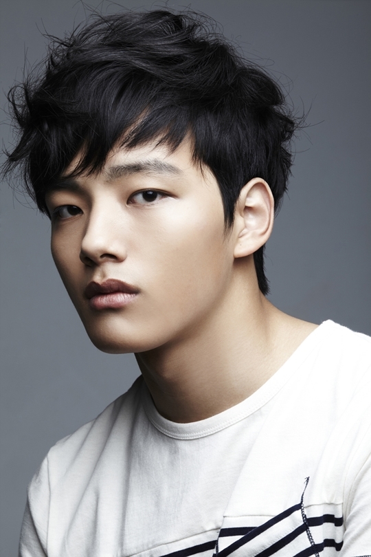Fan ngậm ngùi tiếc nuối vì Kim Yoo Jung 'lỡ hẹn' với tình đầu Yeo Jin Goo
