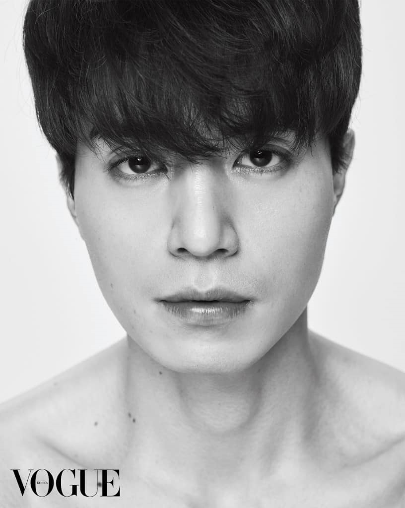 Lee Dong Wook quyến rũ khó cưỡng trong loạt ảnh Vogue “Actually, Seriously, Finally”