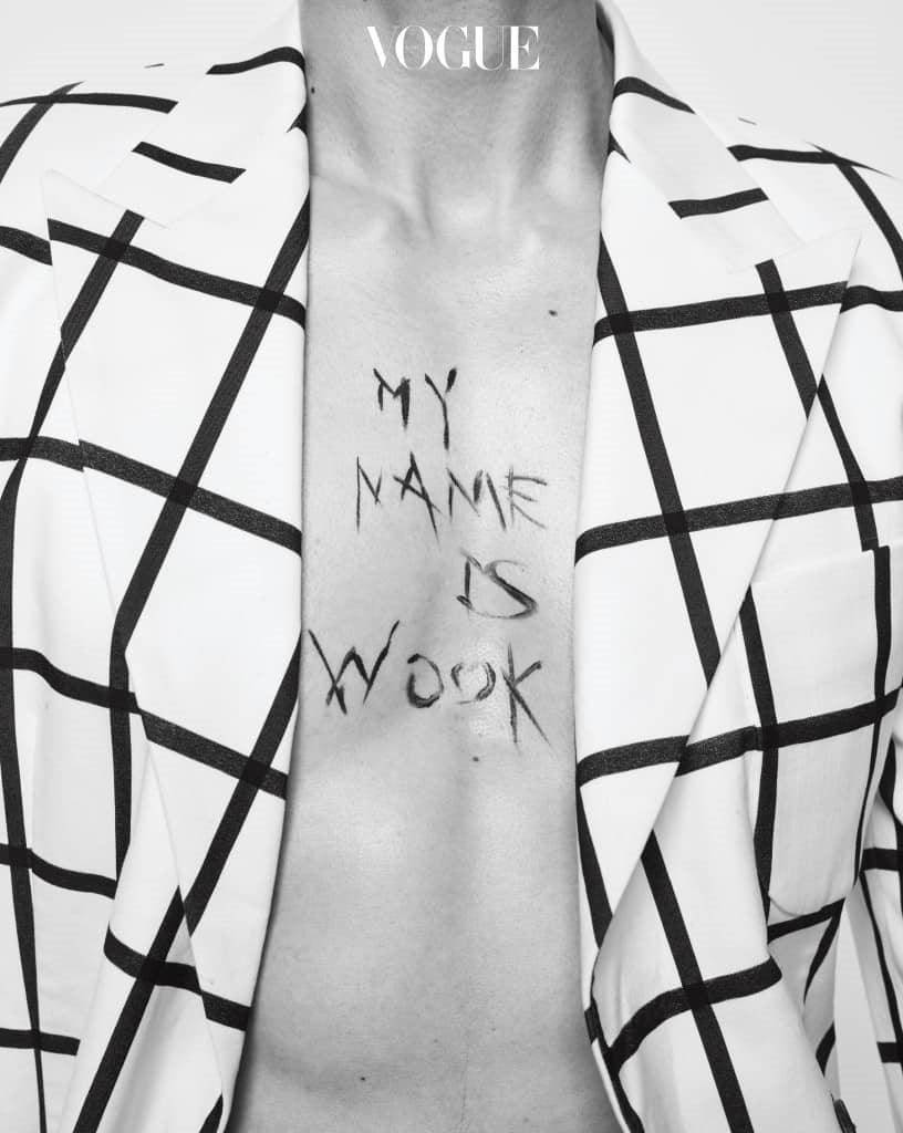 Lee Dong Wook quyến rũ khó cưỡng trong loạt ảnh Vogue “Actually, Seriously, Finally”