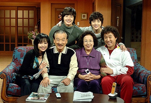 lee soon jae: "nguoi ong quoc dan" dang men cua man anh han - 1