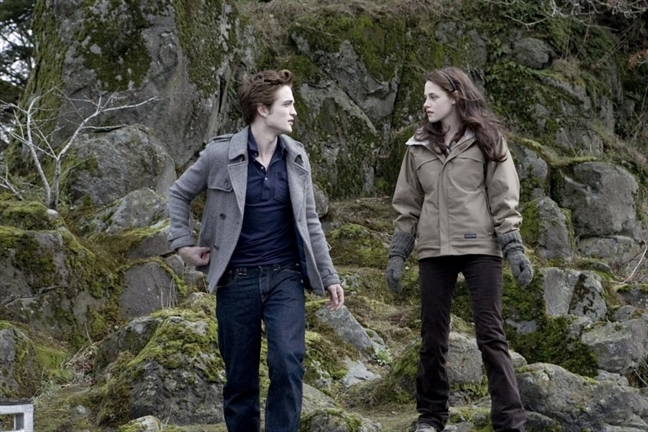 Gu thời trang 'chất lừ' của Kristen Stewart trong phim chiếu rạp Gu thoi trang 'chat lu' cua Kristen Stewart trong phim chieu rap