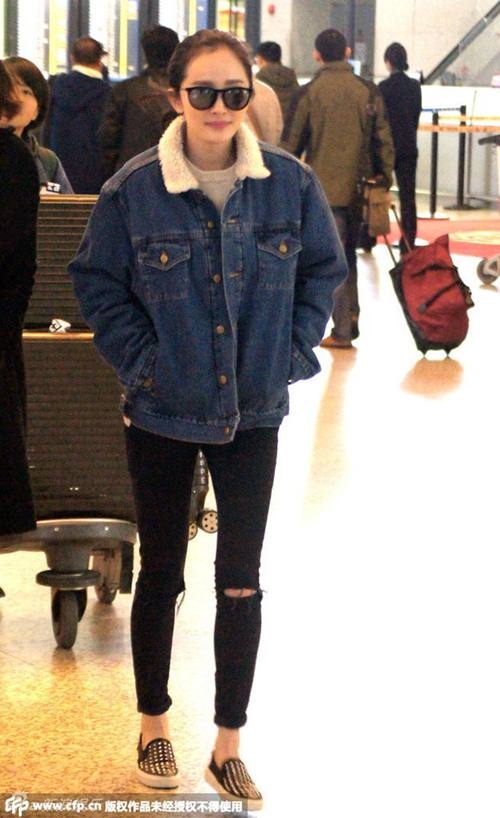 Dương Mịch ăn gian tuổi với loạt áo khoác denim hình ảnh 4 duong mich an gian tuoi voi loat ao khoac denim hinh anh 4