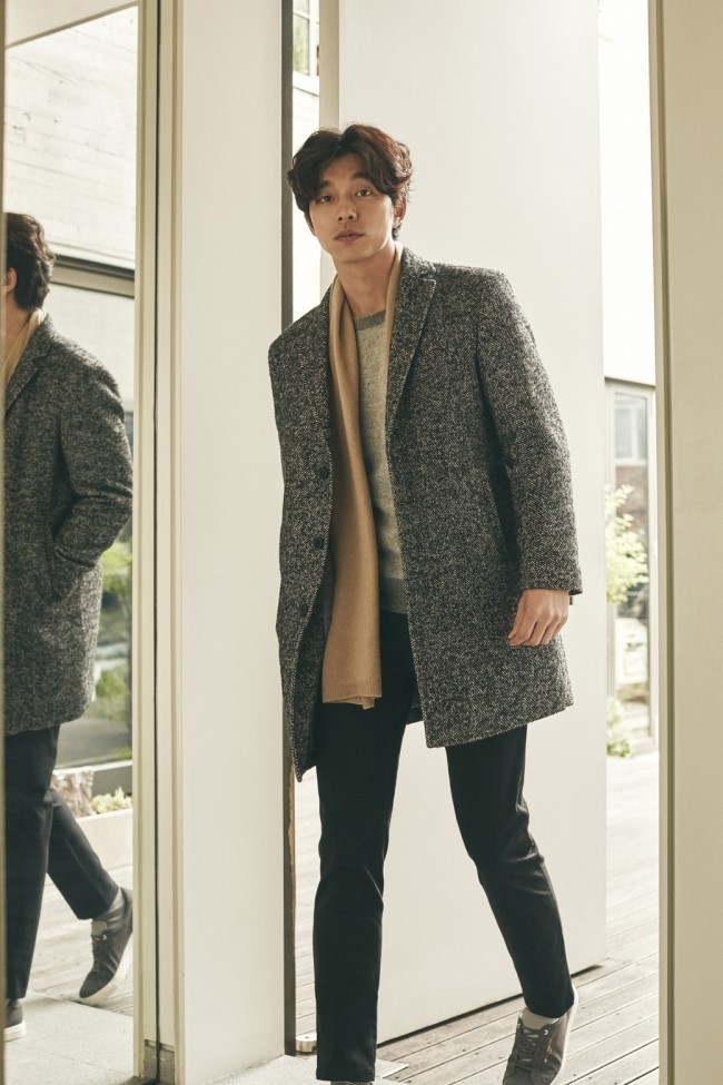 Sau 'thần chết' lại đến lượt 'yêu tinh' Gong Yoo đốn tim fan bằng loạt ảnh đời thường quyến rũ