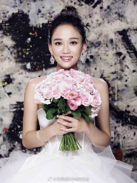An Dĩ Hiên tổ chức hôn lễ, Trần Kiều Ân thành phù dâu chuyên nghiệp nhất Hoa ngữ