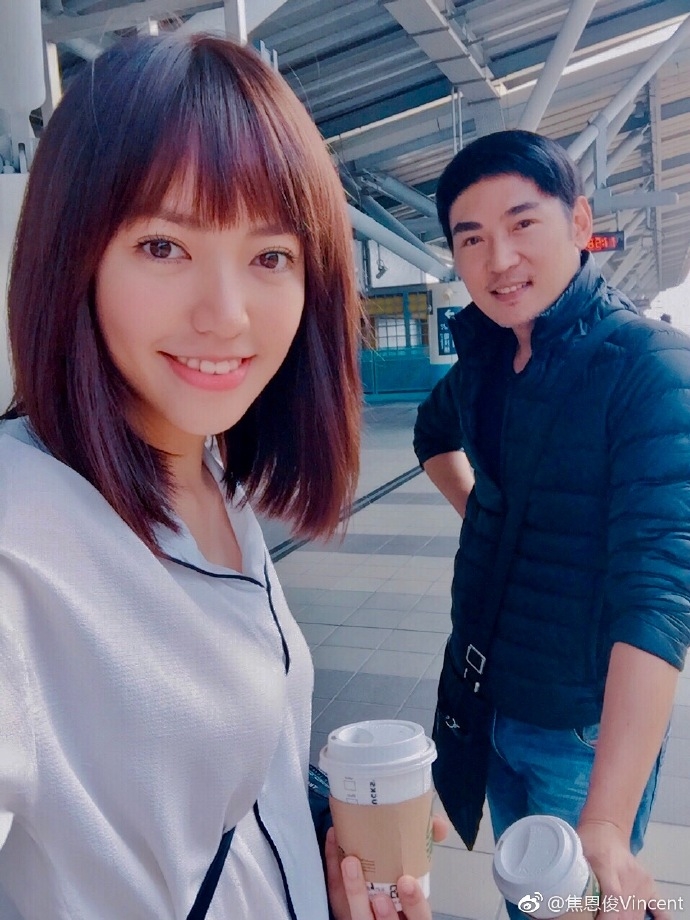 Con gái 'mỹ nam cổ trang' Tiêu Ân Tuấn gây bão vì quá xinh đẹp