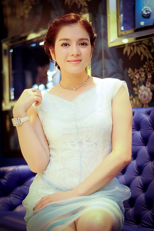 28 hình ảnh ghi dấu chặng đường hơn 10 năm khẳng định tên tuổi của Lý Nhã Kỳ 28 hinh anh ghi dau chang duong hon 10 nam khang dinh ten tuoi cua Ly Nha Ky