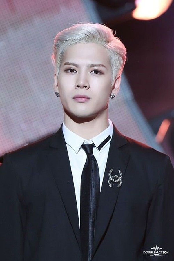 Những 'cậu ấm cô chiêu' đình đám của Kpop