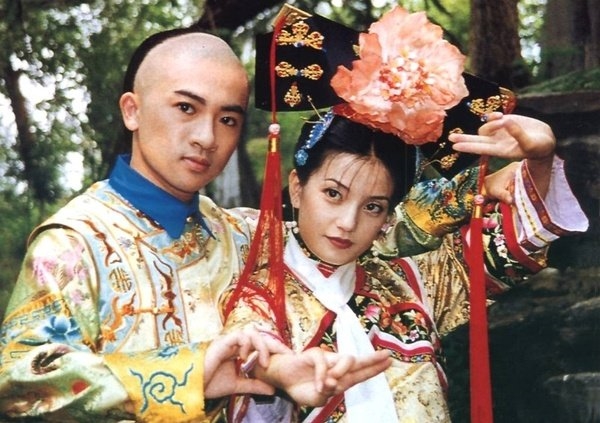 'Tử Vi' Lâm Tâm Như trở về ven hồ Đại Minh, 'Ngũ aka' Tô Hữu Bằng hộ giá