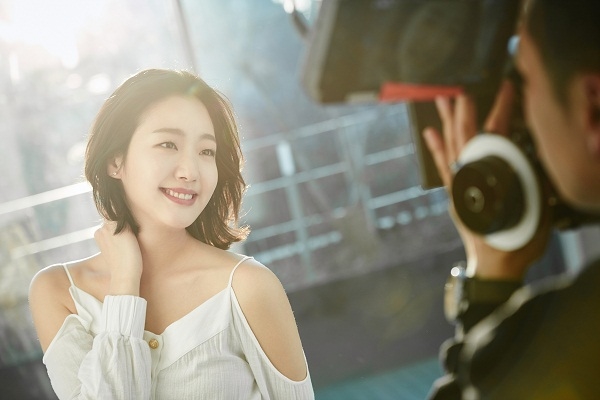 Càng bị chê xấu, Kim Go Eun càng xinh đẹp, rạng ngời hơn