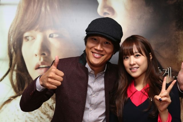 Điểm mặt dàn trai đẹp từng sánh đôi với 'bé hạt tiêu' Park Bo Young