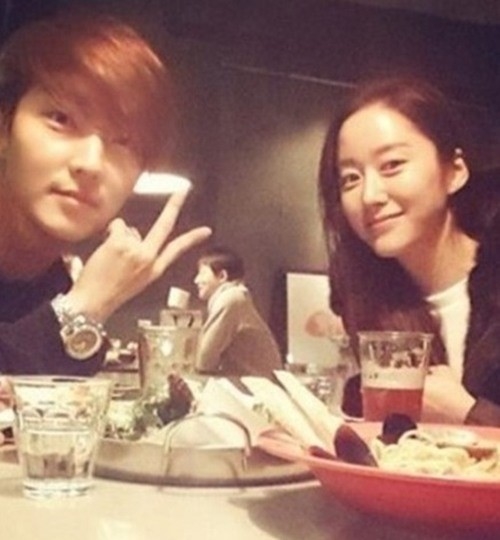 Dispatch tung bằng chứng, thật sự Lee Jun Ki và Jeon Hye Bin đã hẹn hò được 2 năm?