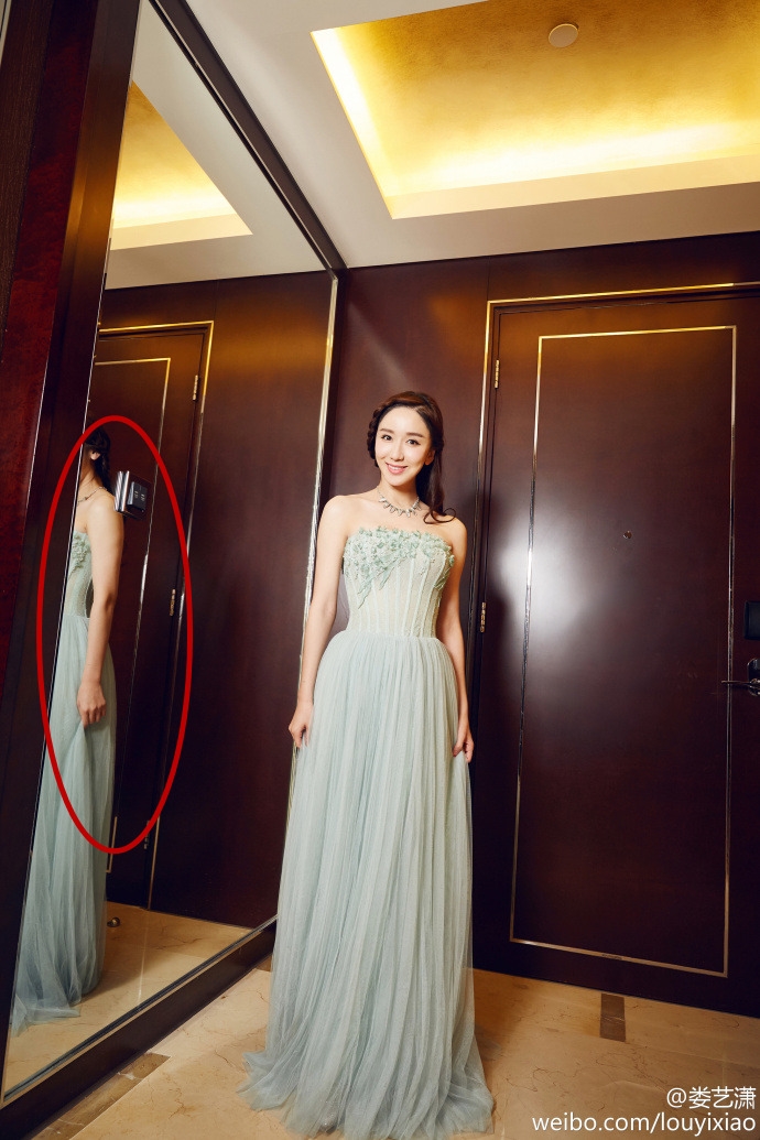 Khi nhan sắc thật của mỹ nhân Hoa ngữ bị lật tẩy bởi... gương