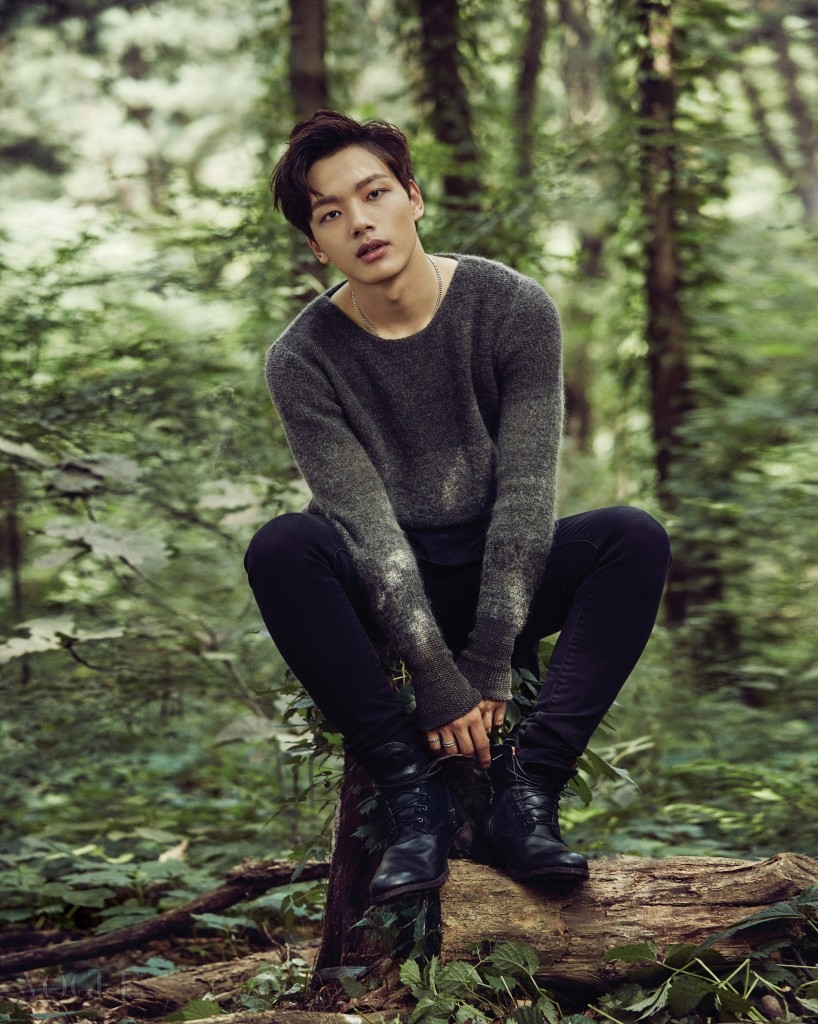 Nhìn lại hình ảnh từ nhỏ đến nay để thấy 'hoàng tử bé' Yeo Jin Goo đã trưởng thành thật rồi
