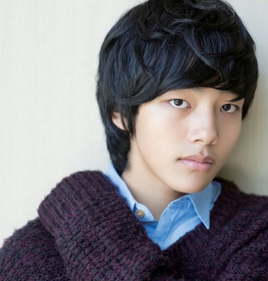 Nhìn lại hình ảnh từ nhỏ đến nay để thấy 'hoàng tử bé' Yeo Jin Goo đã trưởng thành thật rồi