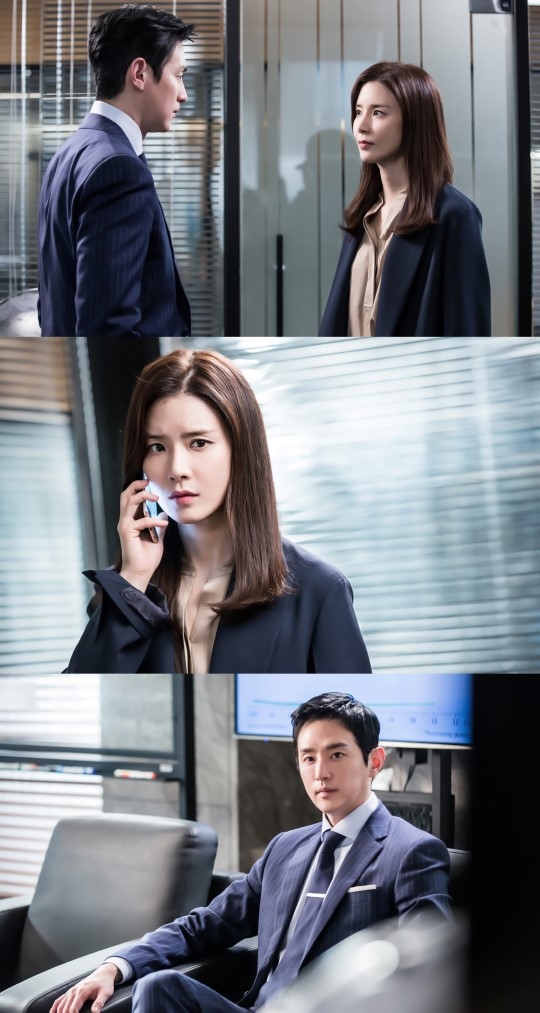 Lee Bo Young mạnh mẽ 'khóa môi' Lee Sang Yoon, 'Whisper' tiếp tục tăng nhiệt