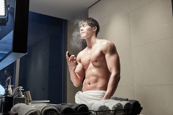 Đã mắt với dàn cơ bụng sáu múi của các trai đẹp trong phim Hàn