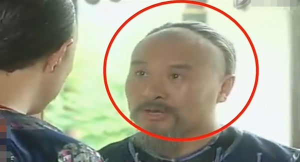 Sau 20 năm gây sốt, 'Hoàn Châu Cách Cách' vẫn bị soi ra cả 'rổ sạn'