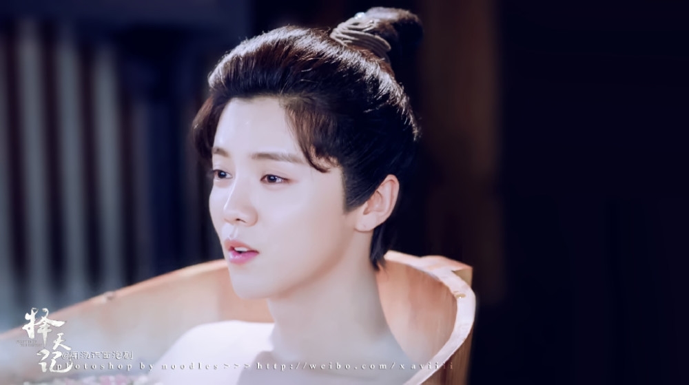 Luhan gây bão vì cảnh tắm đẹp hơn... mỹ nữ trong phim mới