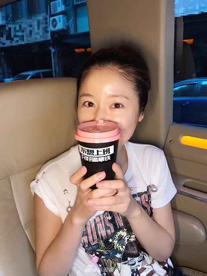 Lâm Tâm Như tiếc nuối vì 2 vợ chồng không thể thay phiên nhau chăm con