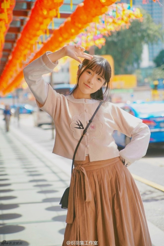 Ngỡ ngàng với nhan sắc nữ thần của 'con trai' Châu Tinh Trì