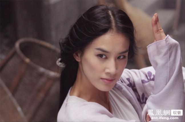 Có tiền, có sắc nhưng dàn mỹ nhân này mãi không thoát kiếp 'Bà hoàng diễn dở' Co tien, co sac nhung dan my nhan nay mai khong thoat kiep 'Ba hoang dien do'