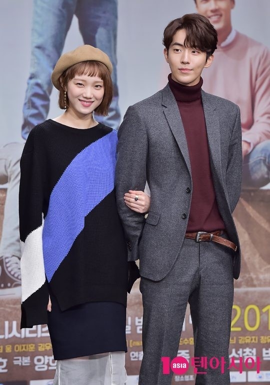 Lee Sung Kyung - Nam Joo Hyuk lại bị đồn đã hẹn hò được 5 tháng, Dispatch tung hình bằng chứng