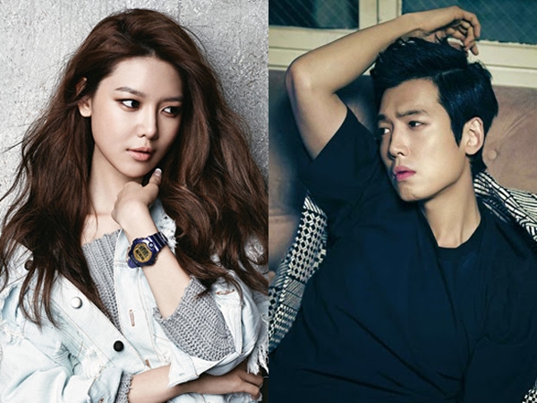 Jung Kyung Ho - Soo Young bị bắt gặp tay trong tay hẹn hò trên phố