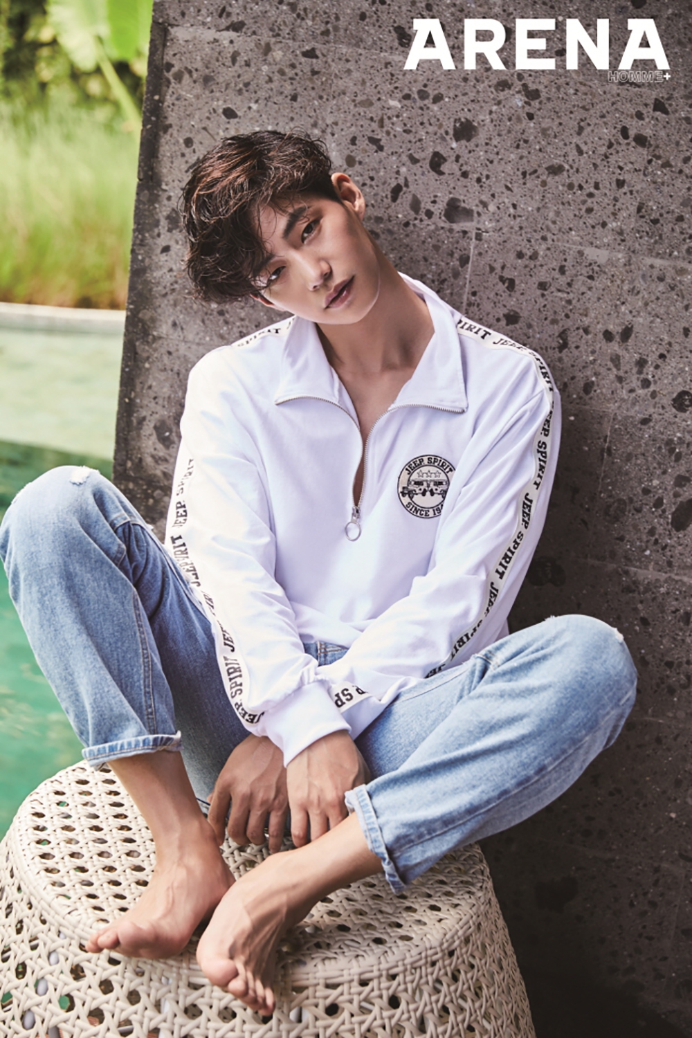 Song Jae Rim hóa 'nam thần cơ bắp mùa hè' trong loạt hình mới