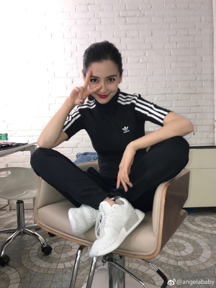 Lần đầu tiên nói về Bọt Biển Nhỏ, AngelaBaby chê con trai hết lời