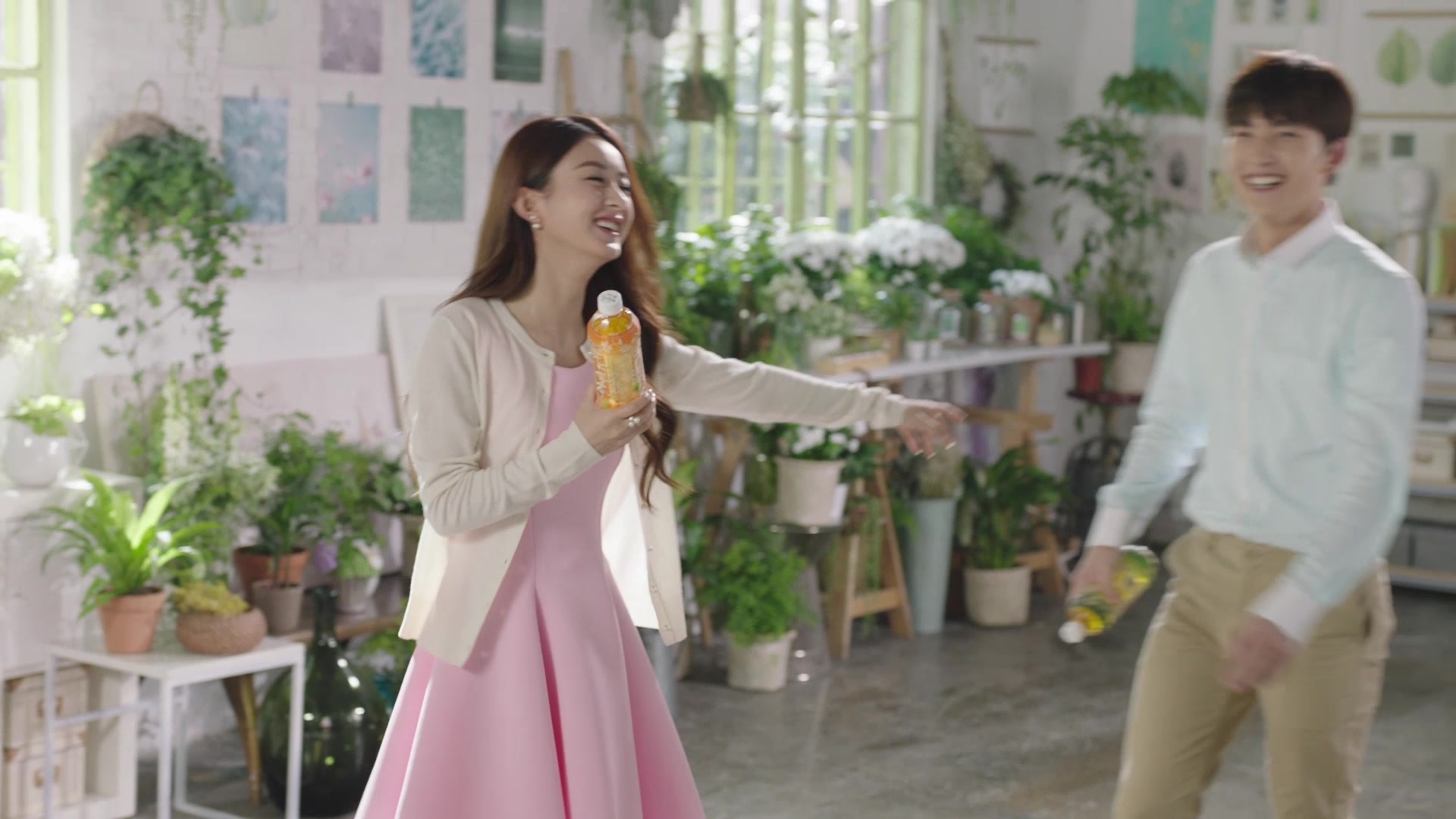 Triệu Lệ Dĩnh và Dương Dương 'tình như cái bình' khiến fan dậy sóng