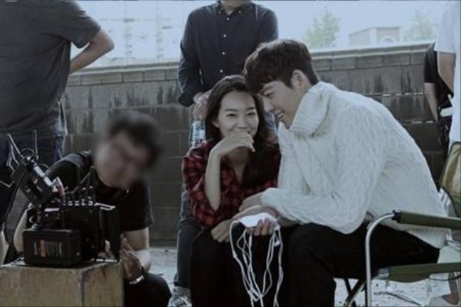 Cứ tưởng sắp chia tay đến nơi hóa ra Kim Woo Bin - Shin Min Ah vẫn ngọt ngào