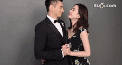 Mặc giản dị đi ăn cưới nhưng vợ chồng Ngô Kỳ Long - Lưu Thi Thi vẫn gây bão