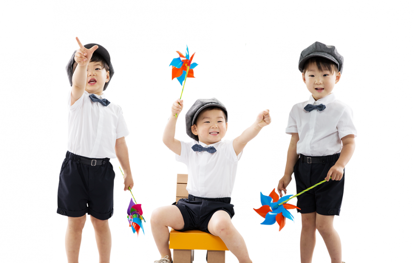 Bộ ba Dae Han - Min Guk - Man Se tặng quà bất ngờ cho bố Song Il Gook nhân ngày của cha mẹ
