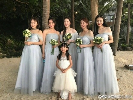 Ngắm loạt ảnh xinh ngất ngây của 'phù dâu đẹp nhất Cbiz' Lưu Diệc Phi