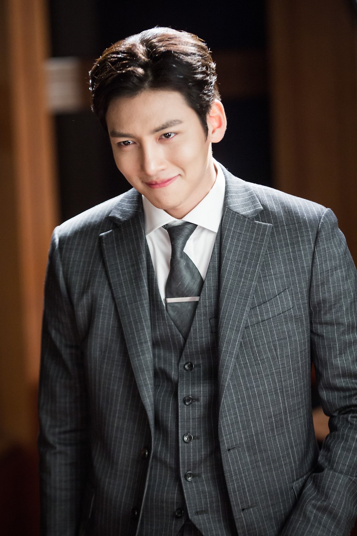 Ji Chang Wook tiết lộ kế hoạch nhập ngũ trong họp báo phim mới 'Suspicious Partner'