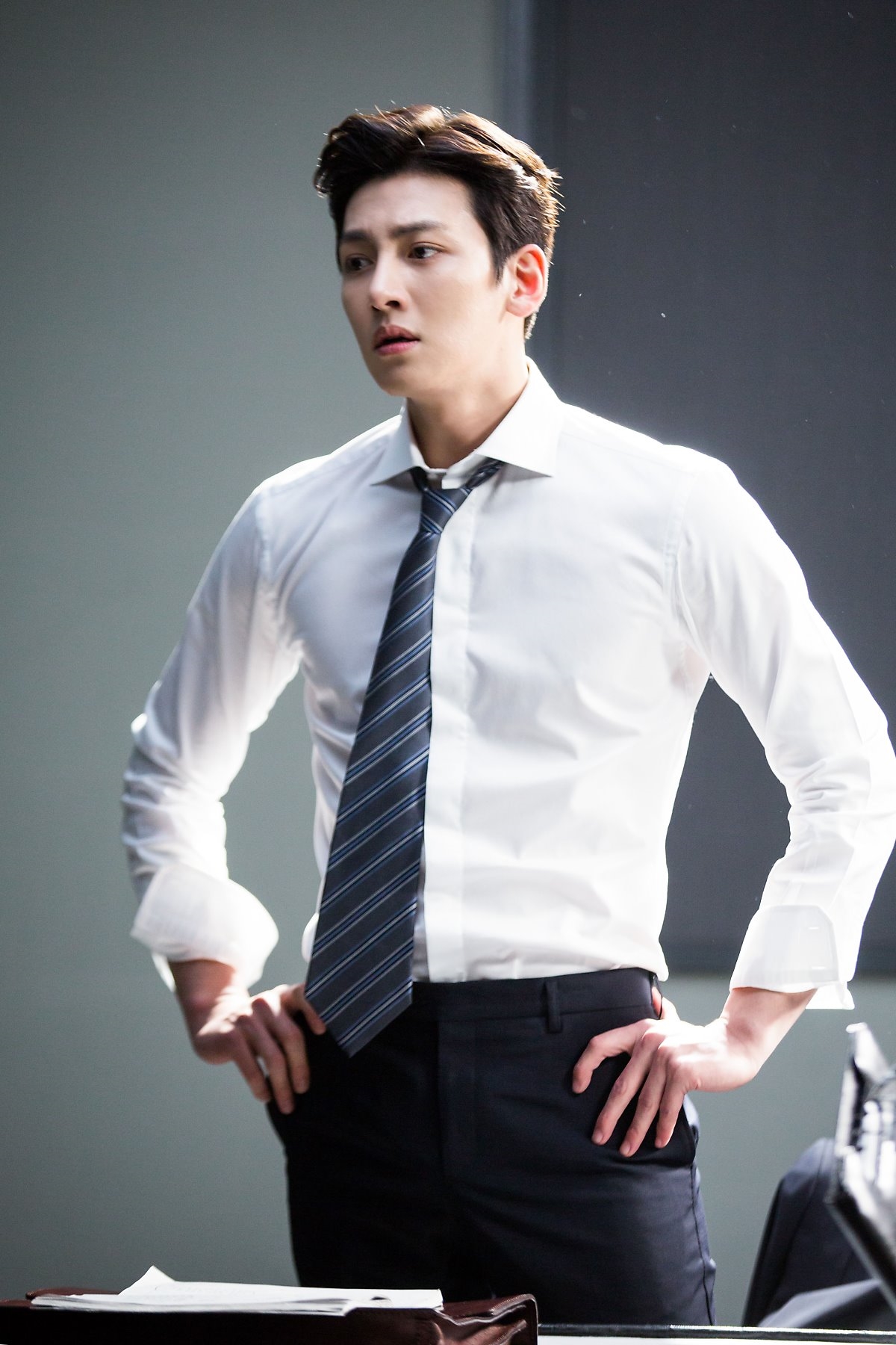 Ji Chang Wook tiết lộ kế hoạch nhập ngũ trong họp báo phim mới 'Suspicious Partner'