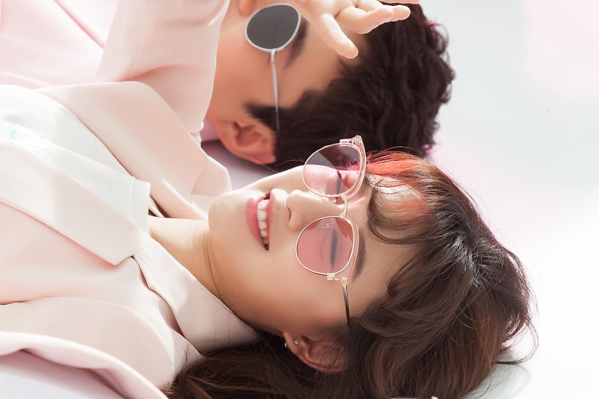 'Fight My Way' tung poster tràn đầy sức trẻ với cặp đôi Park Seo Joon - Kim Ji Won