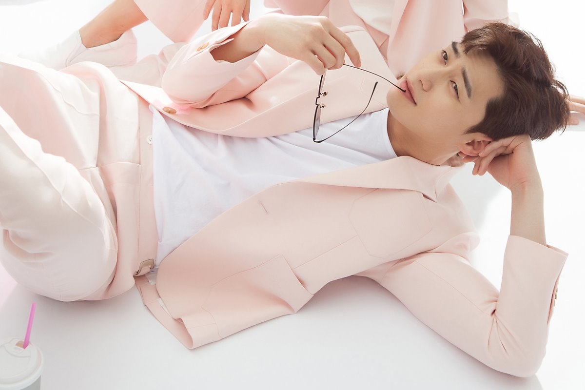'Fight My Way' tung poster tràn đầy sức trẻ với cặp đôi Park Seo Joon - Kim Ji Won