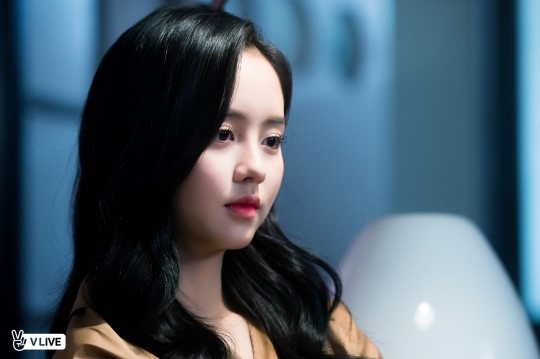 Kim So Hyun lại khiến khán giả chao đảo khi xuất hiện như thiên thần trong bộ hình mới