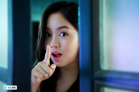 Kim So Hyun lại khiến khán giả chao đảo khi xuất hiện như thiên thần trong bộ hình mới