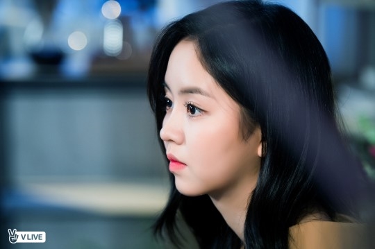 Kim So Hyun lại khiến khán giả chao đảo khi xuất hiện như thiên thần trong bộ hình mới