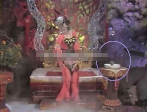 Những lỗi ngớ ngẩn của 'Tây du ký' 1986 khiến 'mọt phim' phì cười Nhung loi ngo ngan của 'Tay du ky' 1986 khién 'mọt phim' phì cuòi