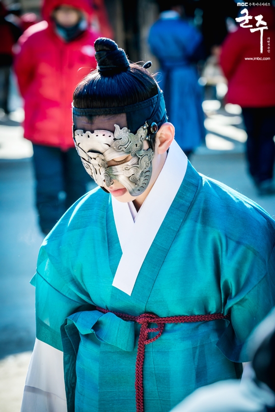 Không còn nghi ngờ gì nữa, 'Ruler: Master of the Mask' chính là bộ phim cổ trang chúng ta chờ đã lâu