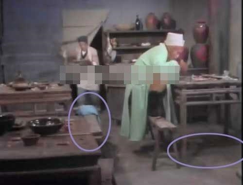 Những lỗi ngớ ngẩn của 'Tây du ký' 1986 khiến 'mọt phim' phì cười Nhung loi ngo ngan của 'Tay du ky' 1986 khién 'mọt phim' phì cuòi