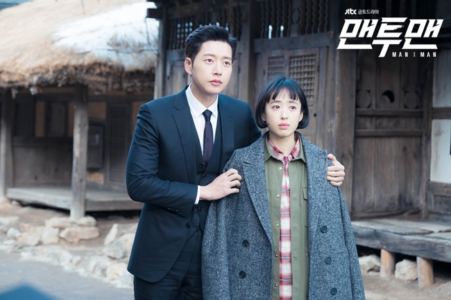 'Man To Man' Park Hae Jin chia sẻ lý do hôn Kim Min Jung chẳng lãng mạn chút nào