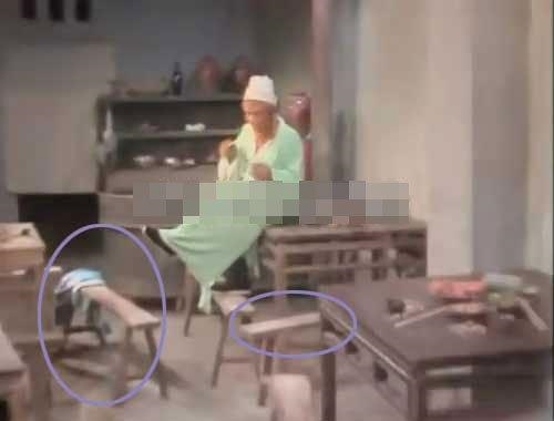 Những lỗi ngớ ngẩn của 'Tây du ký' 1986 khiến 'mọt phim' phì cười Nhung loi ngo ngan của 'Tay du ky' 1986 khién 'mọt phim' phì cuòi