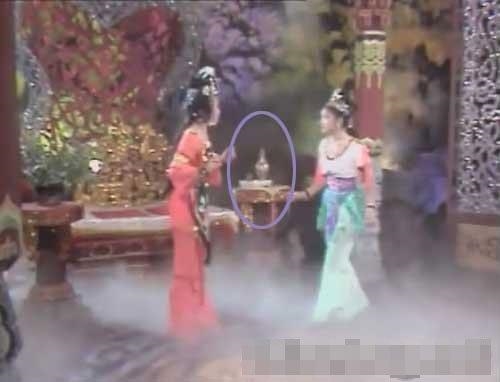 Những lỗi ngớ ngẩn của 'Tây du ký' 1986 khiến 'mọt phim' phì cười Nhung loi ngo ngan của 'Tay du ky' 1986 khién 'mọt phim' phì cuòi
